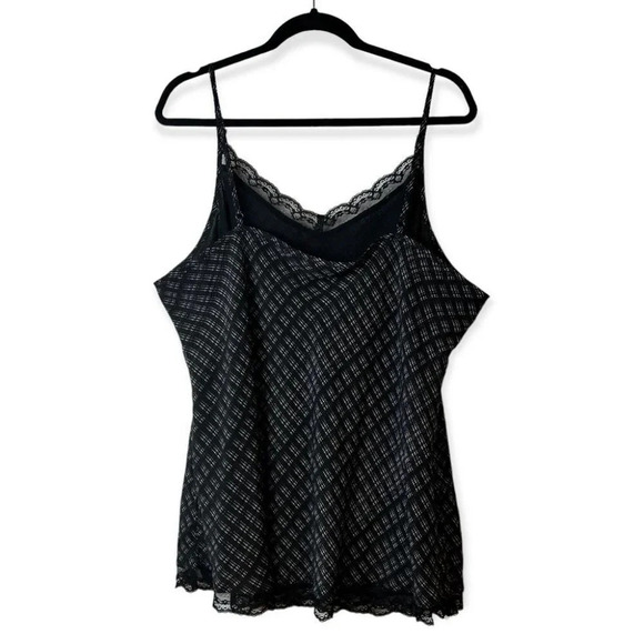 Reitmans Black & White Lace Trim V Neck Tank Top - Picture 2 of 7